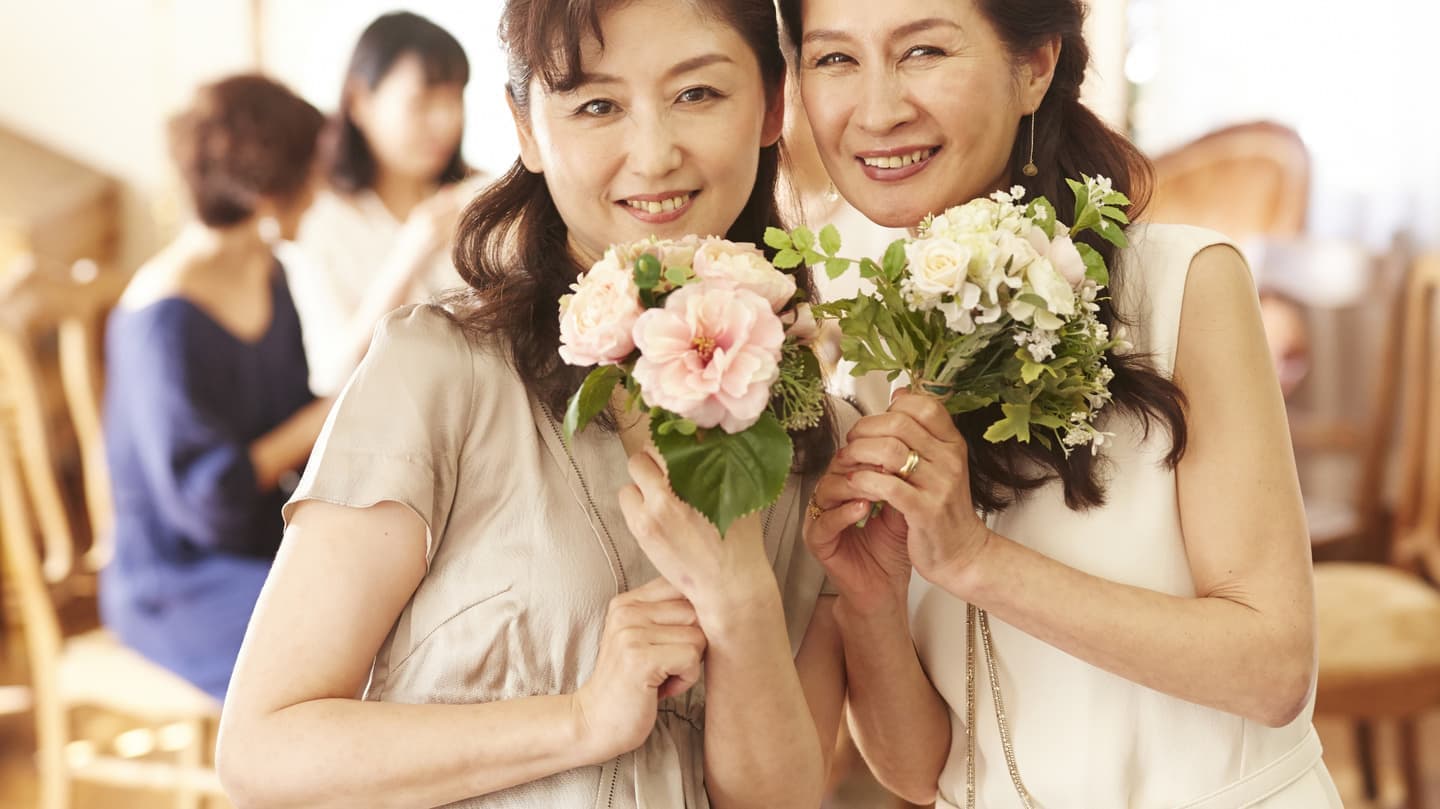 アーティフィシャルフラワーを使った出張レッスン。福利厚生や集客イベントとして大好評